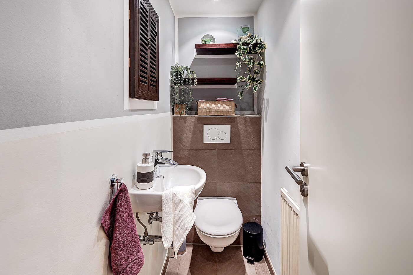 Reiheneckhaus mit 6 Zimmern | Germering | 70033 | Gästetoilette