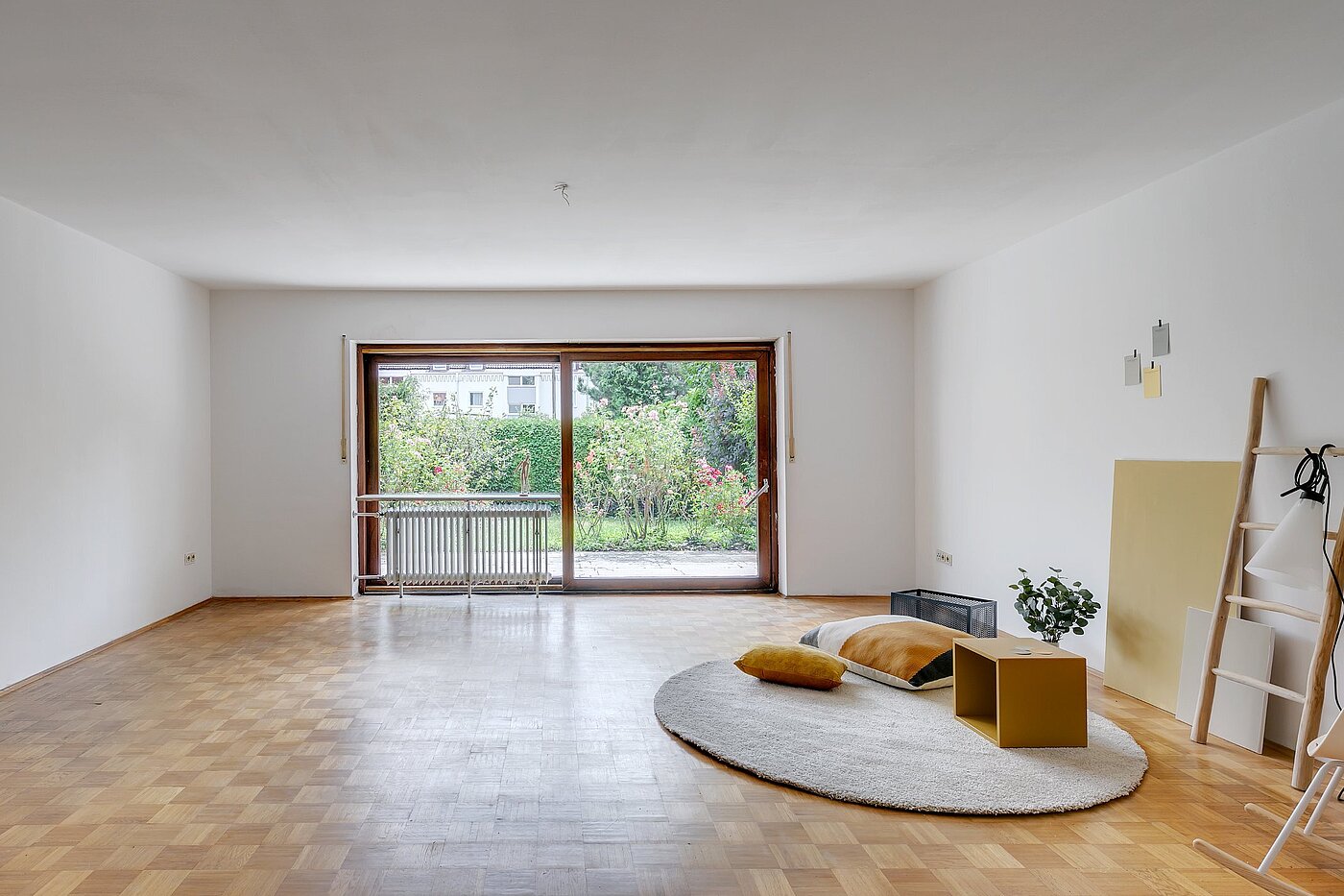 Reihenmittelhaus mit 5 Zimmern | München-Obermenzing | 1907ML6 | Sonniges Wohnzimmer