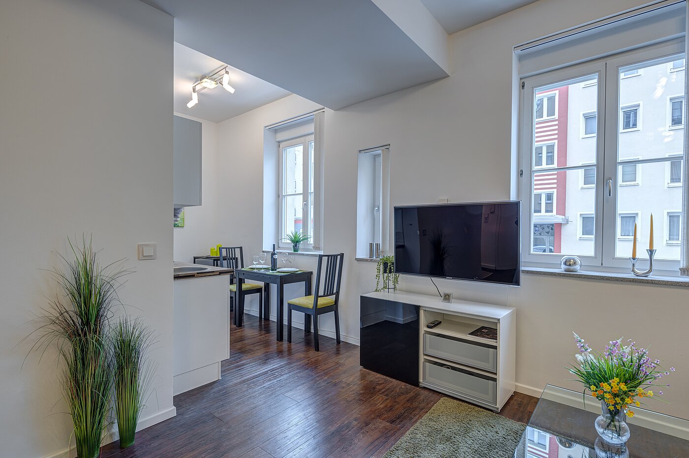 Etagenwohnung mit 1 Zimmer | München-Neuhausen | 70235 | Blickrichtung Küche