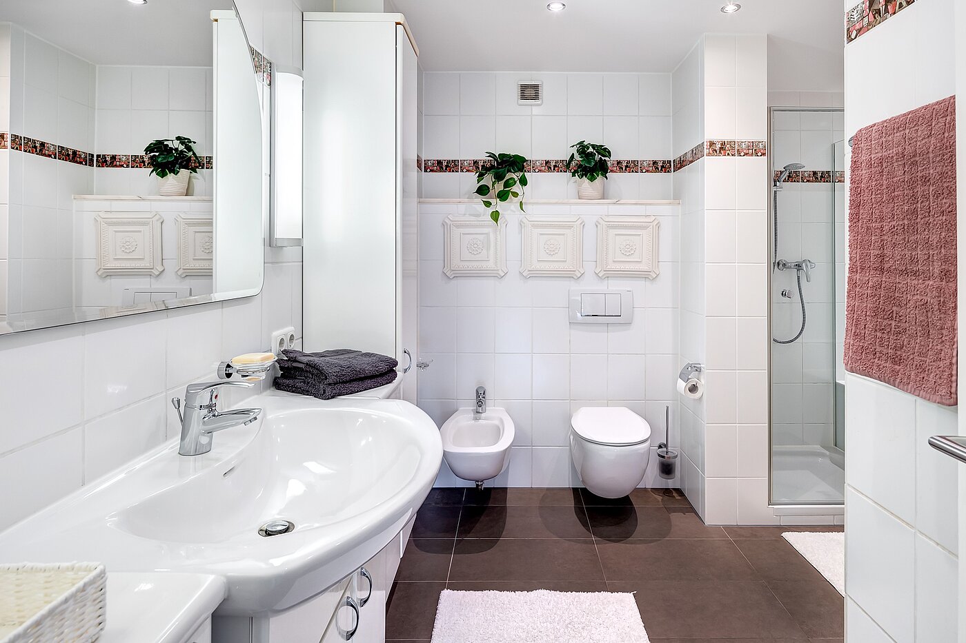 Etagenwohnung mit 3.5 Zimmern | 70284 | Bad mit...