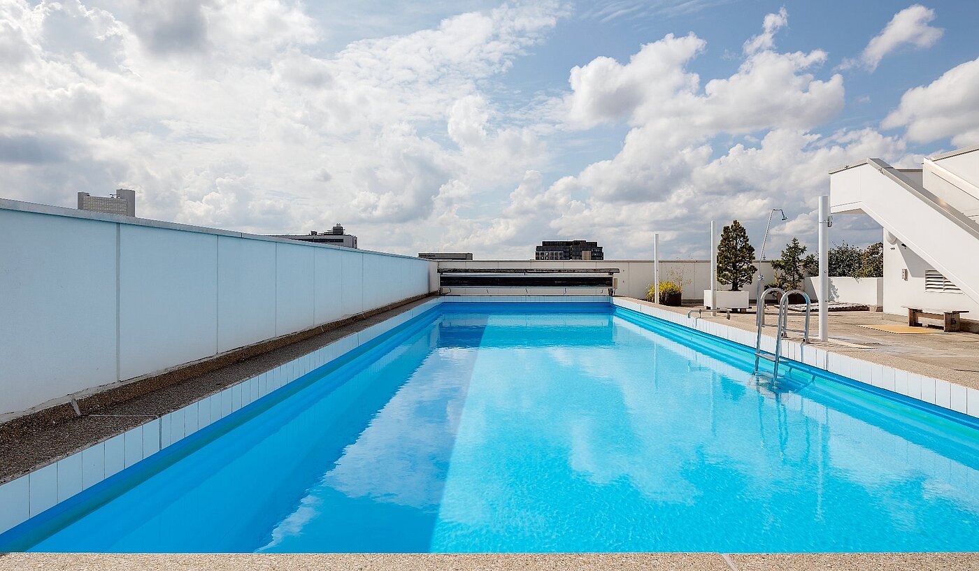 Etagenwohnung mit 1 Zimmer | München-Bogenhausen | 2103ML6 | Lädt zum Schwimmen...