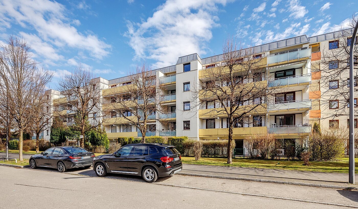 Etagenwohnung mit 2 Zimmern | München-Oberföhring | 2002ML7 | Gebäudeansicht