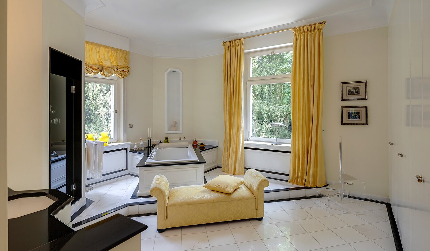 Villa mit 9 Zimmern | Reutlingen | 70231 | Badezimmer 1. Obergeschoss