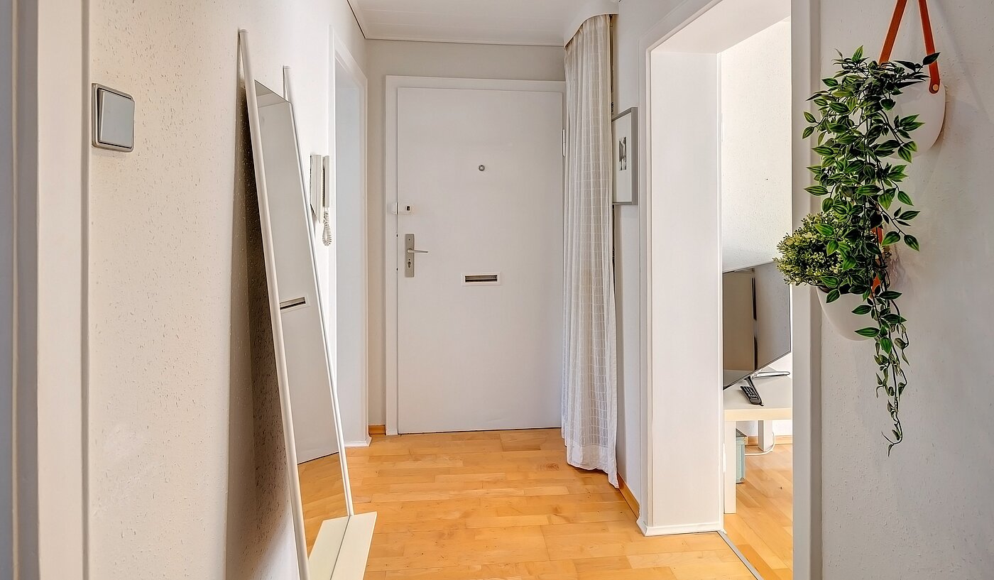 Etagenwohnung mit 1.5 Zimmern | München-Schwabing | 70014 | Diele...