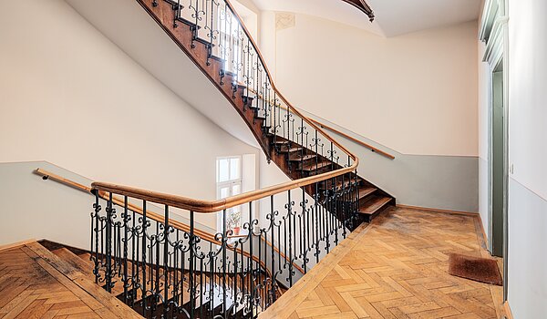 Etagenwohnung mit 2 Zimmern | München-Isarvorstadt | 703031 | Treppenhaus