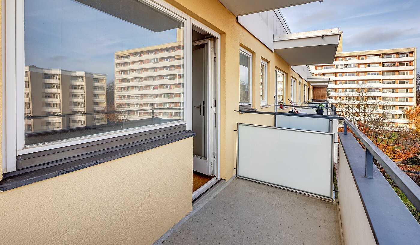 Etagenwohnung mit 2 Zimmern | München-Freimann | 70158 | Balkon Richtung Innenhof