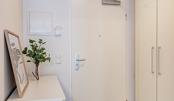 Etagenwohnung mit 1 Zimmer | München-Ramersdorf | 70416 | Flur Richtung Eingang