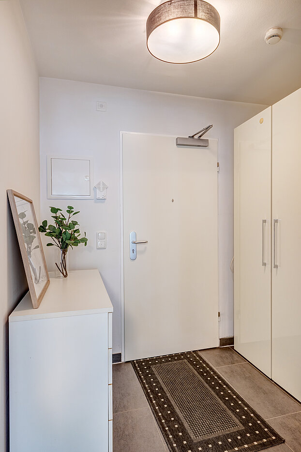 Etagenwohnung mit 1 Zimmer | München-Ramersdorf | 70416 | Flur Richtung Eingang