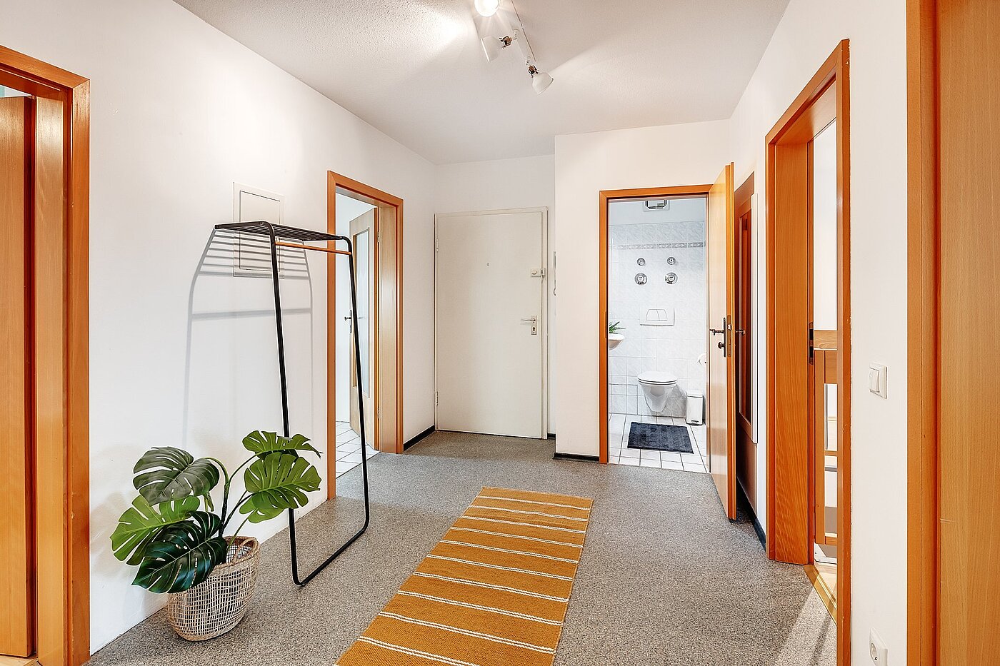 Etagenwohnung mit 3 Zimmern | München-Hasenbergl | 2105ML10 | großzügige Diele