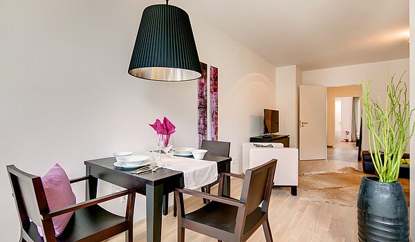 Etagenwohnung mit 2 Zimmern | München-Maxvorstadt | 70023 | ...Essen