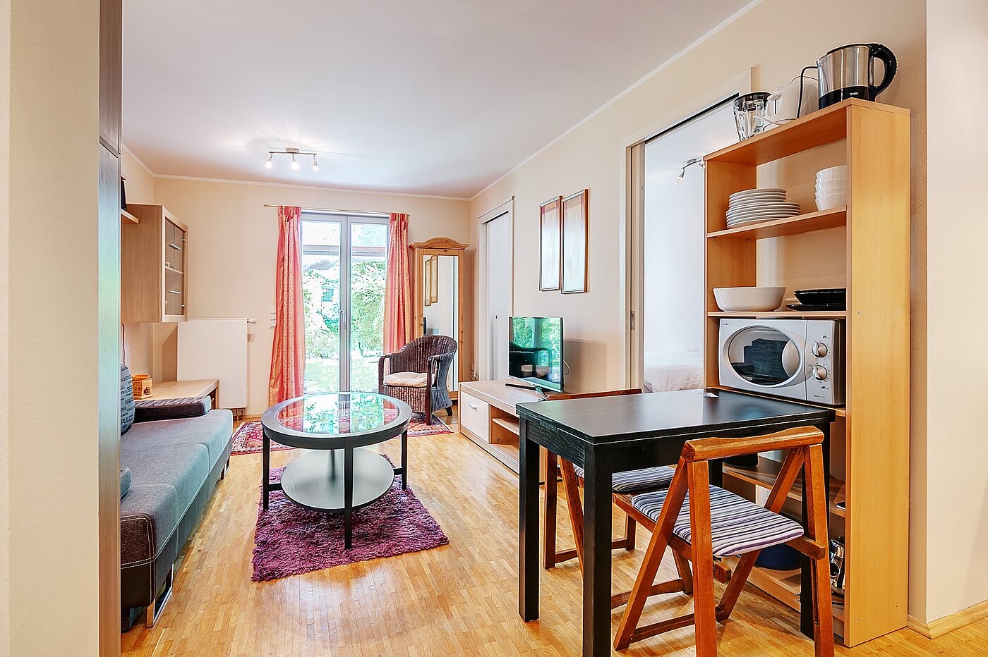 Erdgeschosswohnung mit 1.5 Zimmern | München-Ramersdorf | 2004ML6 | ... Zugang zum Garten