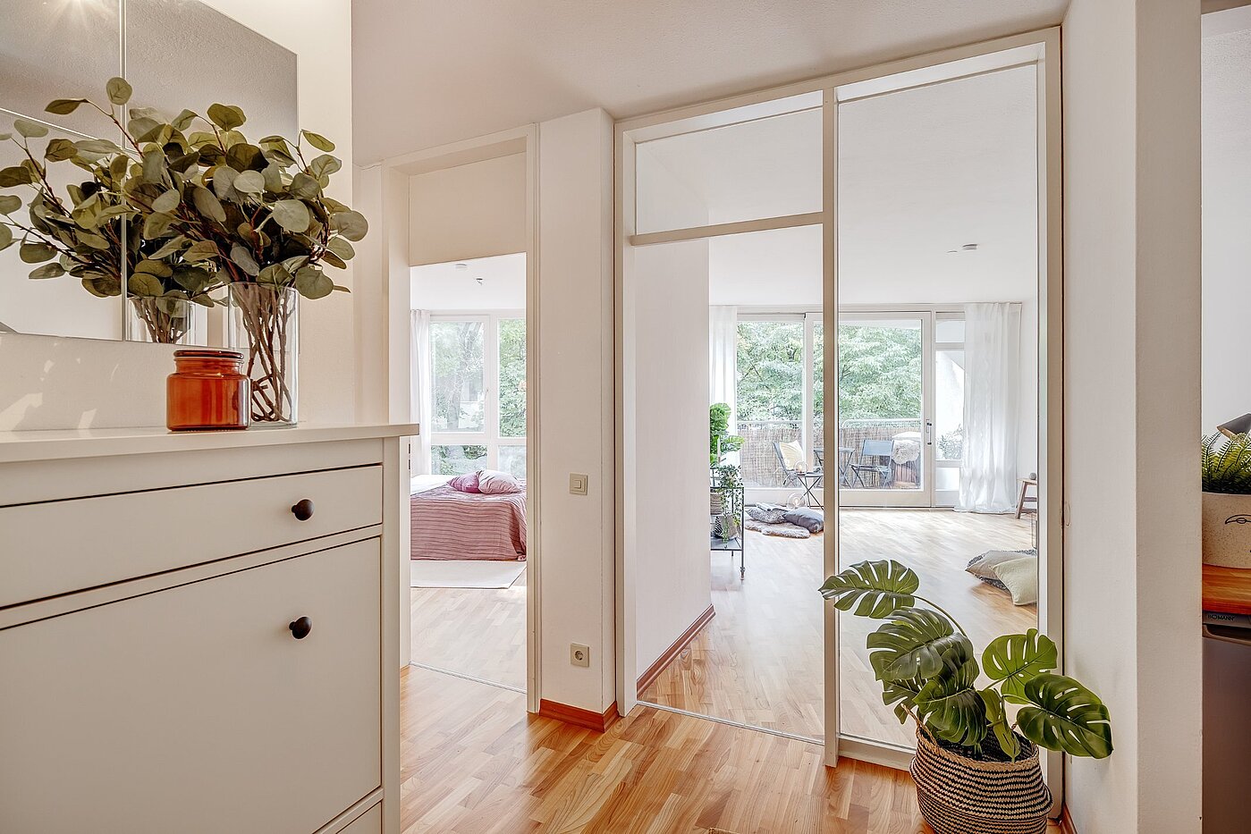 Etagenwohnung mit 2 Zimmern | München-Schwabing | 2109ML3 | Blick vom Eingangsbereich