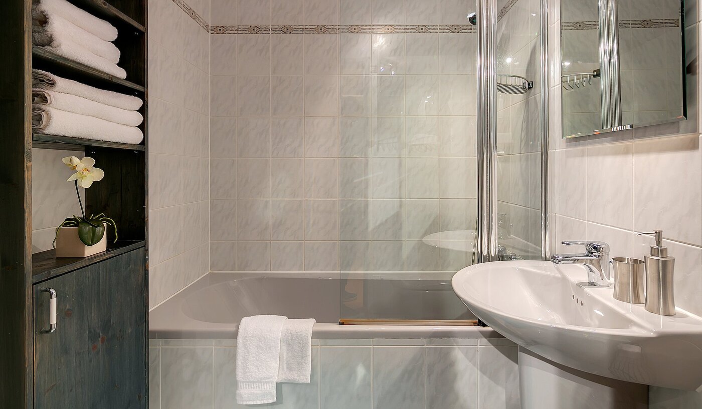 Etagenwohnung mit 2 Zimmern | München-Sendling-Westpark | 2102ML6 | Bad