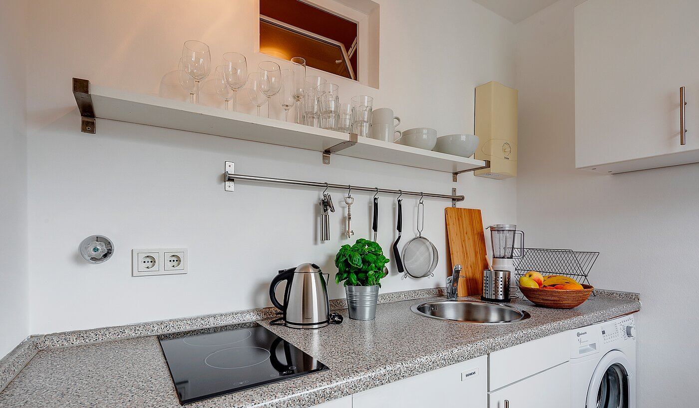 Etagenwohnung mit 2 Zimmern | München-Schwabing | 70130 | ...und Platz für die Waschmaschine