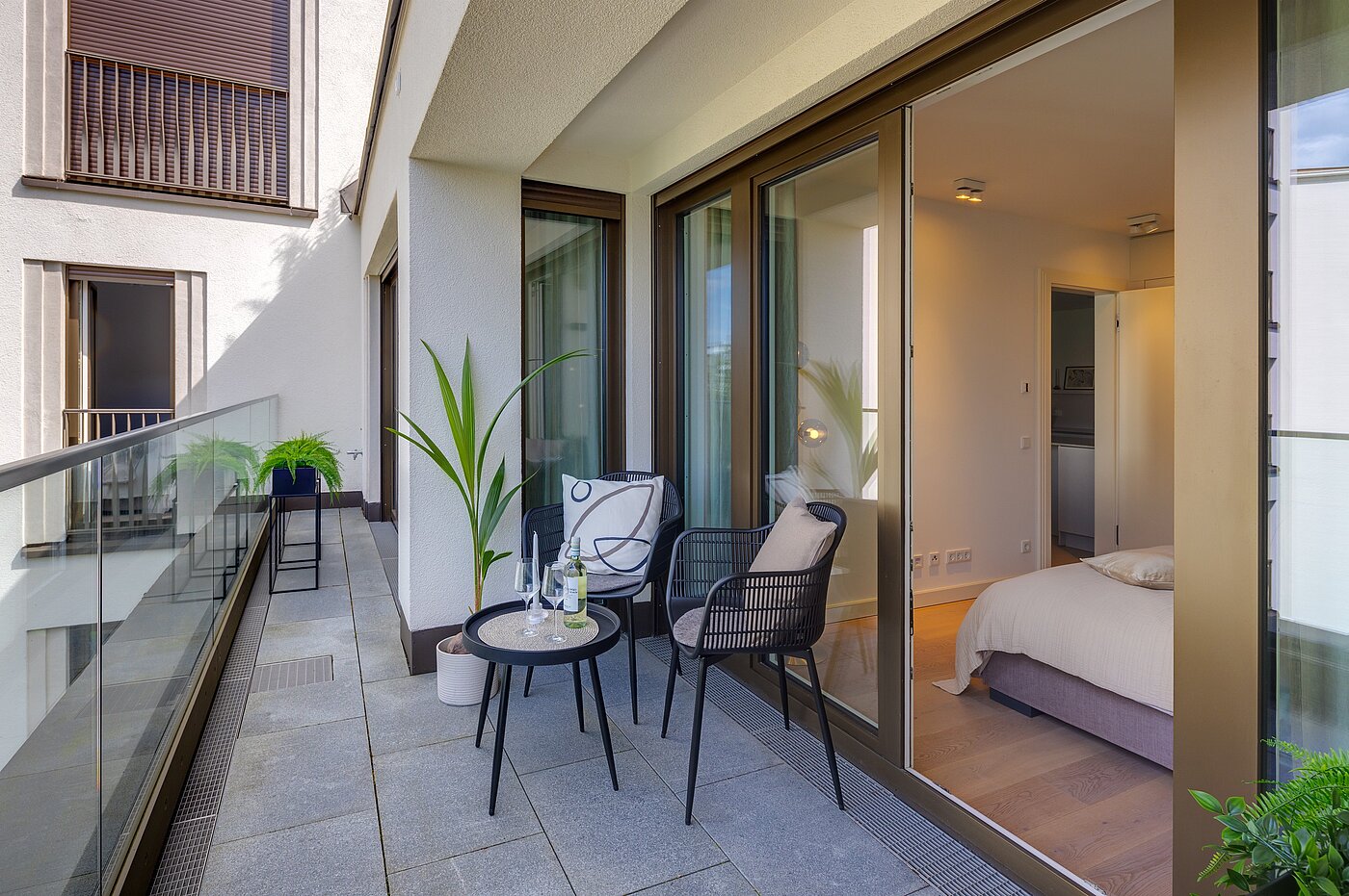 Etagenwohnung mit 3 Zimmern | 70046 | Dachterasse...