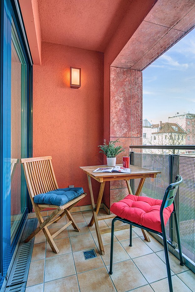 Etagenwohnung mit 1.5 Zimmern | München-Schwabing | 70392 | Loggia