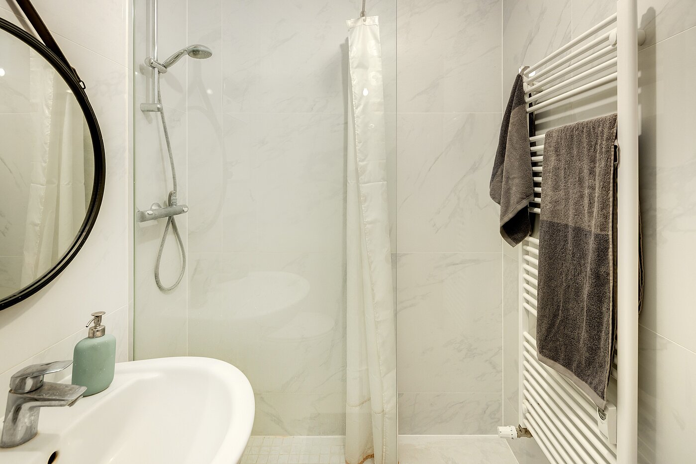 Etagenwohnung mit 3 Zimmern | München-Schwabing | 70318 | ...Dusche