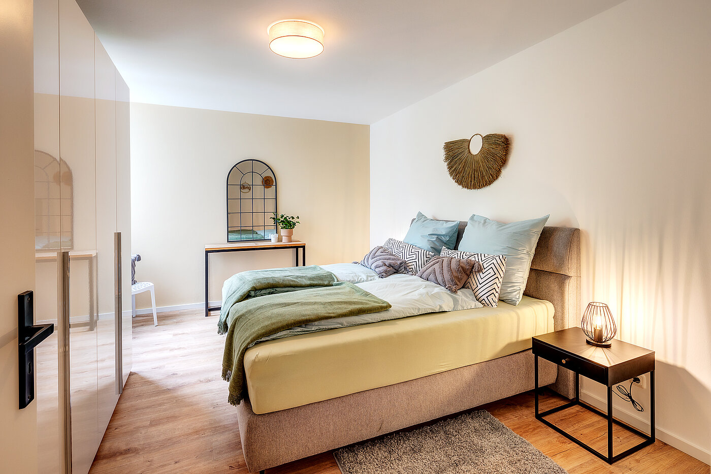 Etagenwohnung mit 3 Zimmern | Unterhaching | 70421 | Schlafzimmer mit...