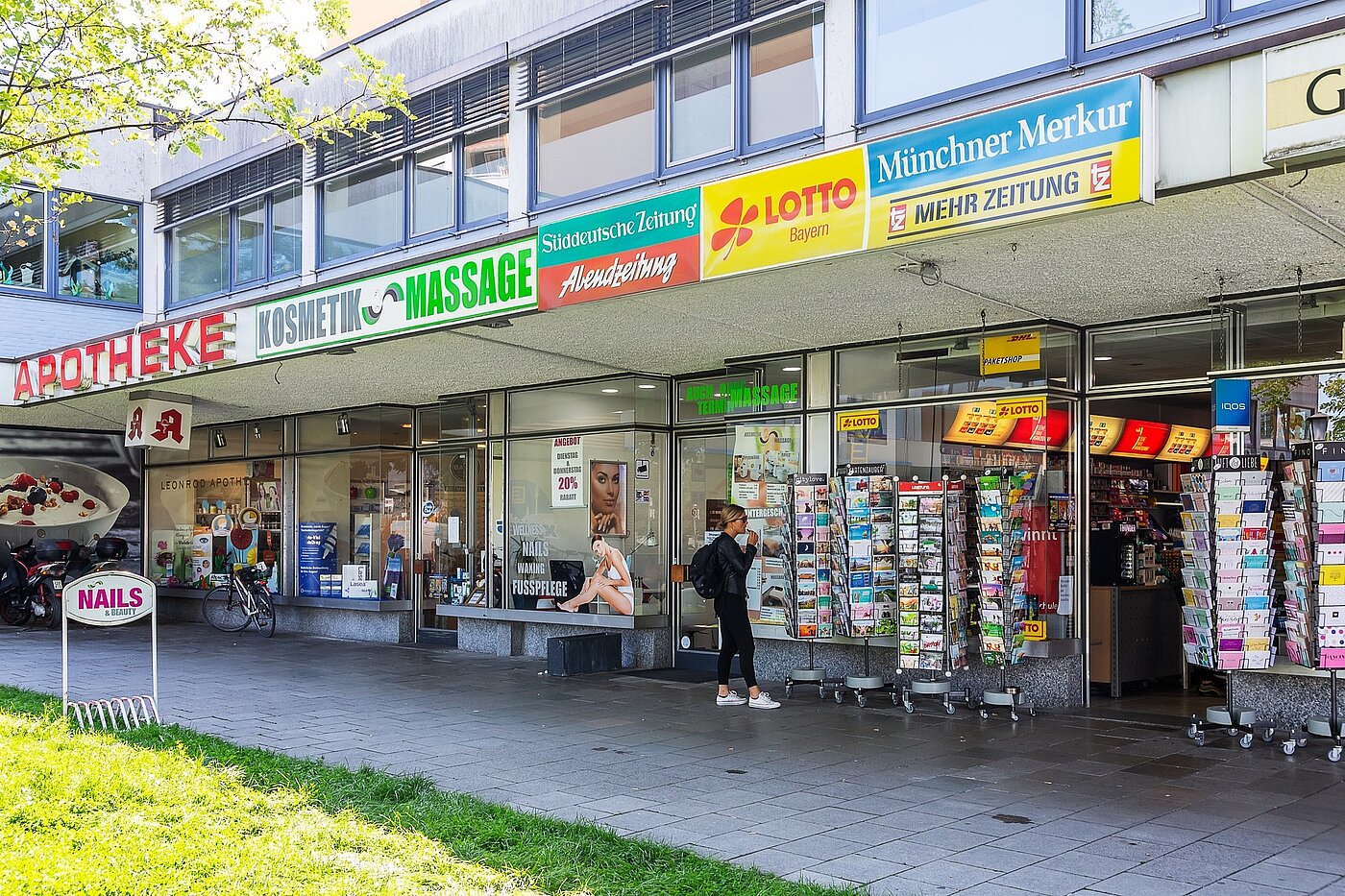 Etagenwohnung mit 2.5 Zimmern | München-Nymphenburg | 2204ML61 | Zahlreiche Einkaufsmöglichkeiten und...
