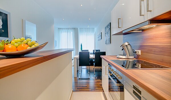 Erdgeschosswohnung mit 4 Zimmern | München-Neuhausen | 70471 | ...mit Theke