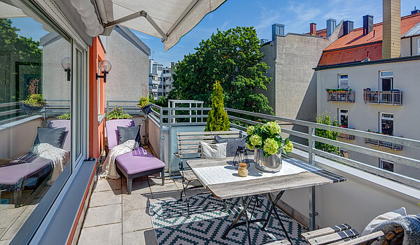 Etagenwohnung mit 1 Zimmer | München-Schwabing | 70449 | Südterrasse mit Markise