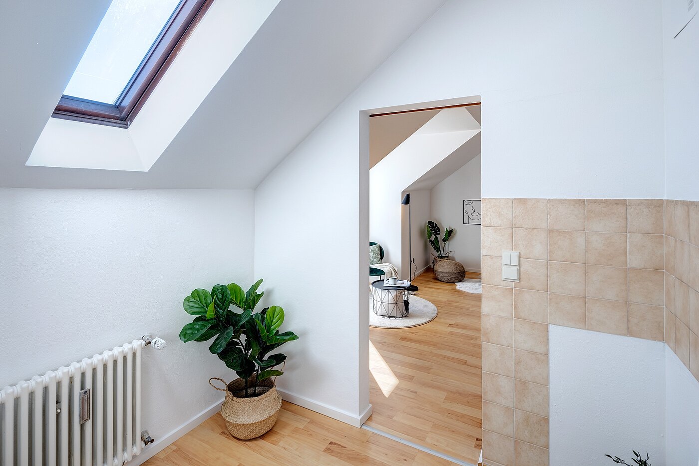 Etagenwohnung mit 1 Zimmer | Starnberg | 2202ML2 | Von der Küche in den Wohnraum