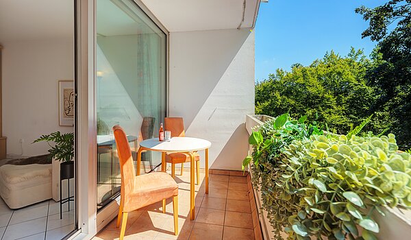 Etagenwohnung mit 3 Zimmern | München-Bogenhausen | 70261 | ...mit Blick ins Grüne