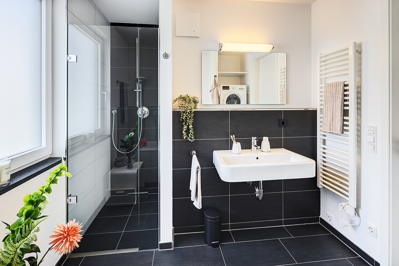 Penthouse mit 2 Zimmern | München-Bogenhausen | 70385 | ...Dusche