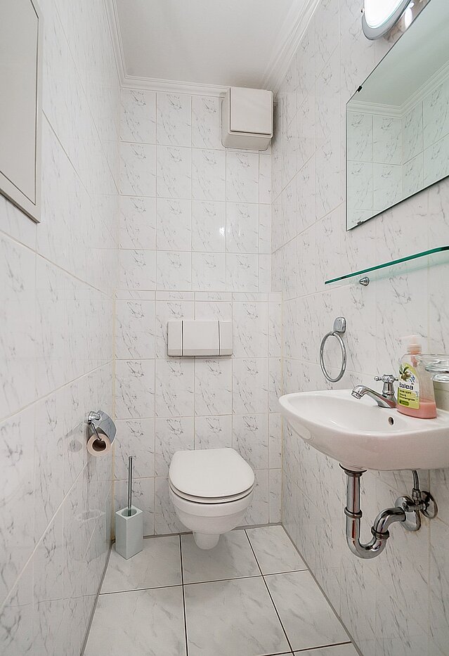 Etagenwohnung mit 2 Zimmern | München-Schwabing | 2102ML3 | Das separate WC