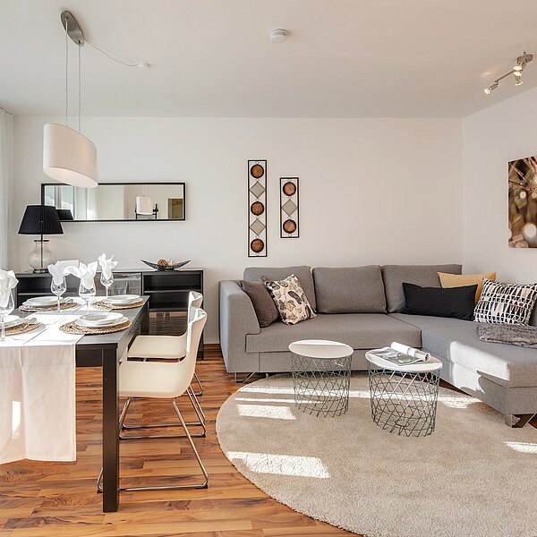 Bogenhausen: Stilvolle 2-Zimmer Wohnung