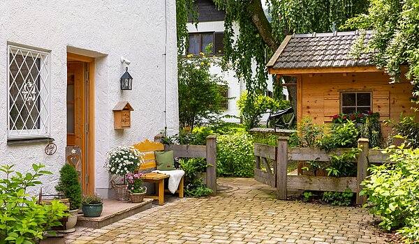 Erdgeschosswohnung mit 2.5 Zimmern | Kreuth | 701351 | Hauseingang