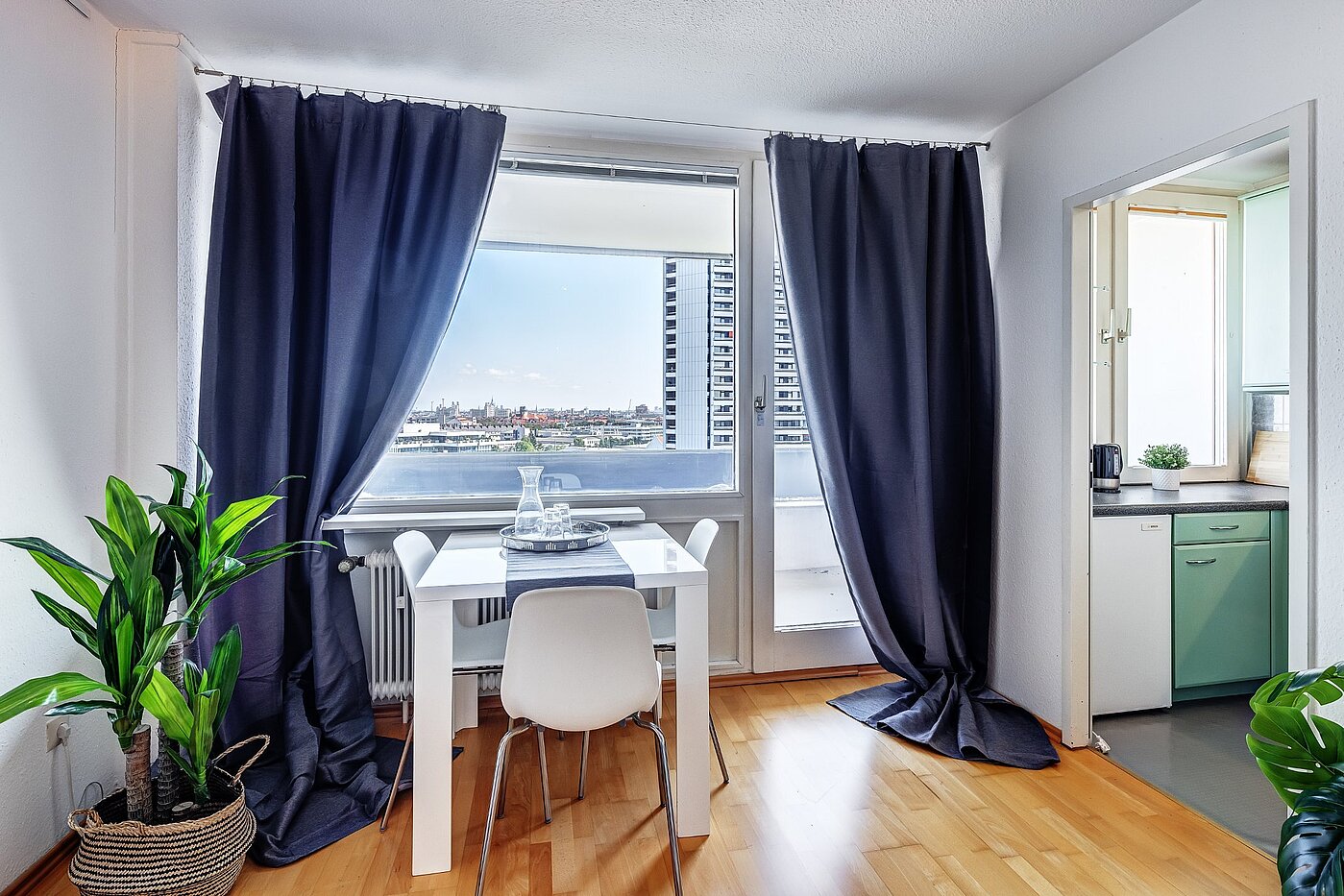 Etagenwohnung mit 1 Zimmer | München-Laim | 2107ML8 | ...Platz zum essen...