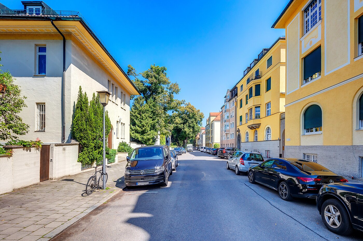 Etagenwohnung mit 1 Zimmer | München-Bogenhausen | 70070 | Straßenansicht