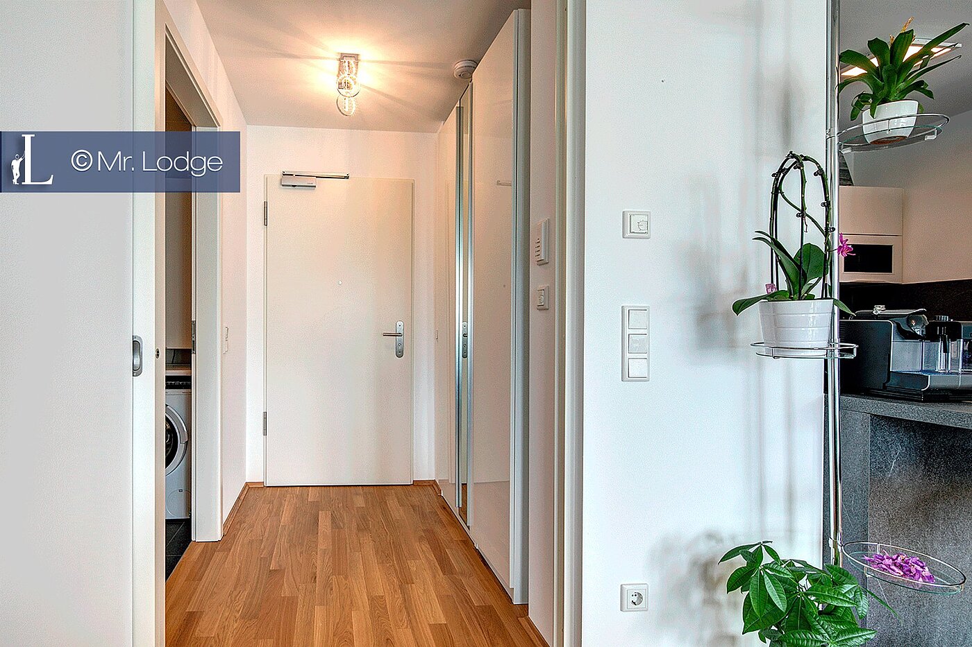 Etagenwohnung mit 2 Zimmern | München-Sendling-Westpark | 1801ML3 | Flur mit Einbauschrank