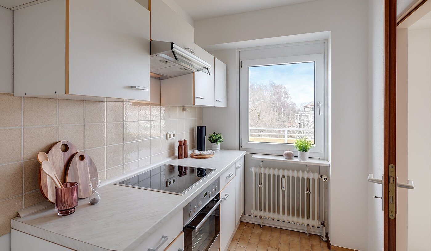 Etagenwohnung mit 2 Zimmern | München-Oberföhring | 2002ML7 | ...Einbauküche