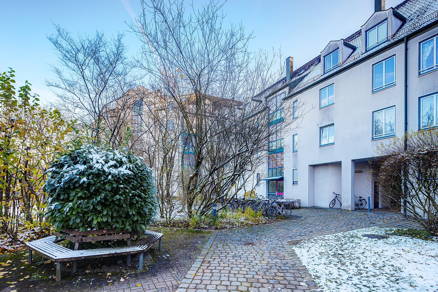 Etagenwohnung mit 3 Zimmern | München-Bogenhausen | 70085 | Hausansicht