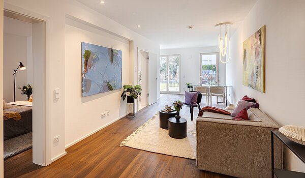 Terrassenwohnung mit 2 Zimmern | München-Harlaching | 70372 | Viel Platz...