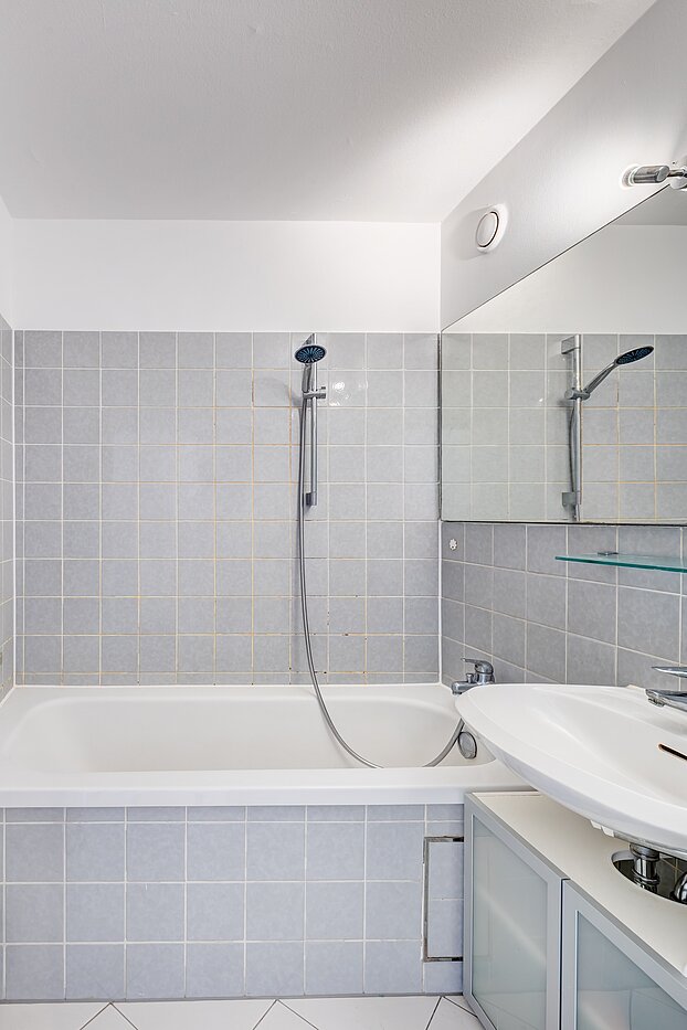 Apartment mit 2 Zimmern | München-Feldmoching | 70466 | Badezimmer