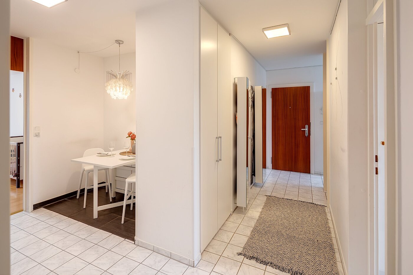 Etagenwohnung mit 3 Zimmern | München-Perlach | 2010ML5 | Geräumiger Flur