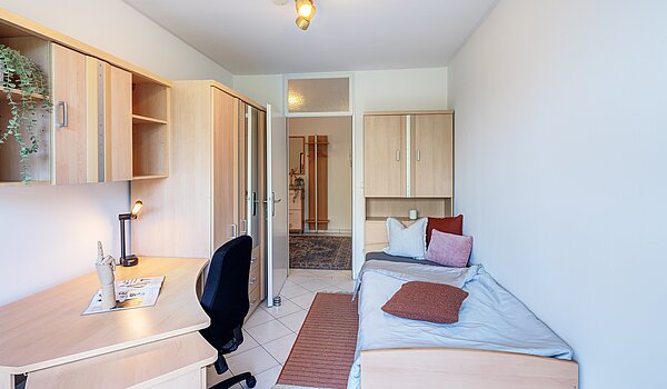 Etagenwohnung mit 3 Zimmern | München-Bogenhausen | 70261 | oder Gästezimmer