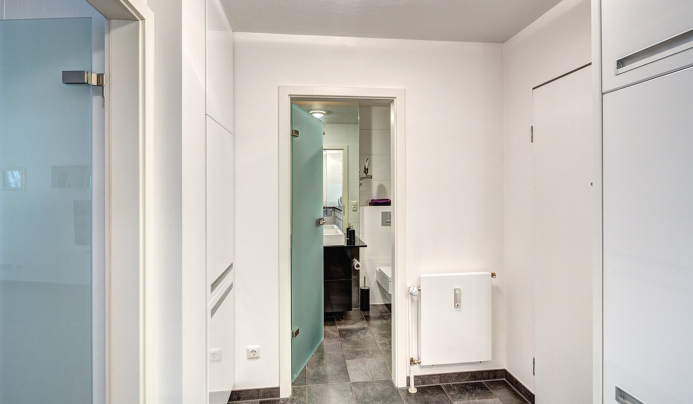 Etagenwohnung mit 1 Zimmer | München-Schwabing | 2207ML10 | Diele mit Stauraum