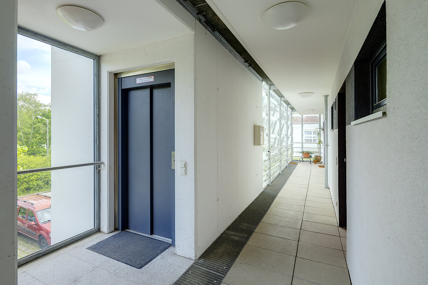 Etagenwohnung mit 2 Zimmern | Haar | 70426 | Aufzug