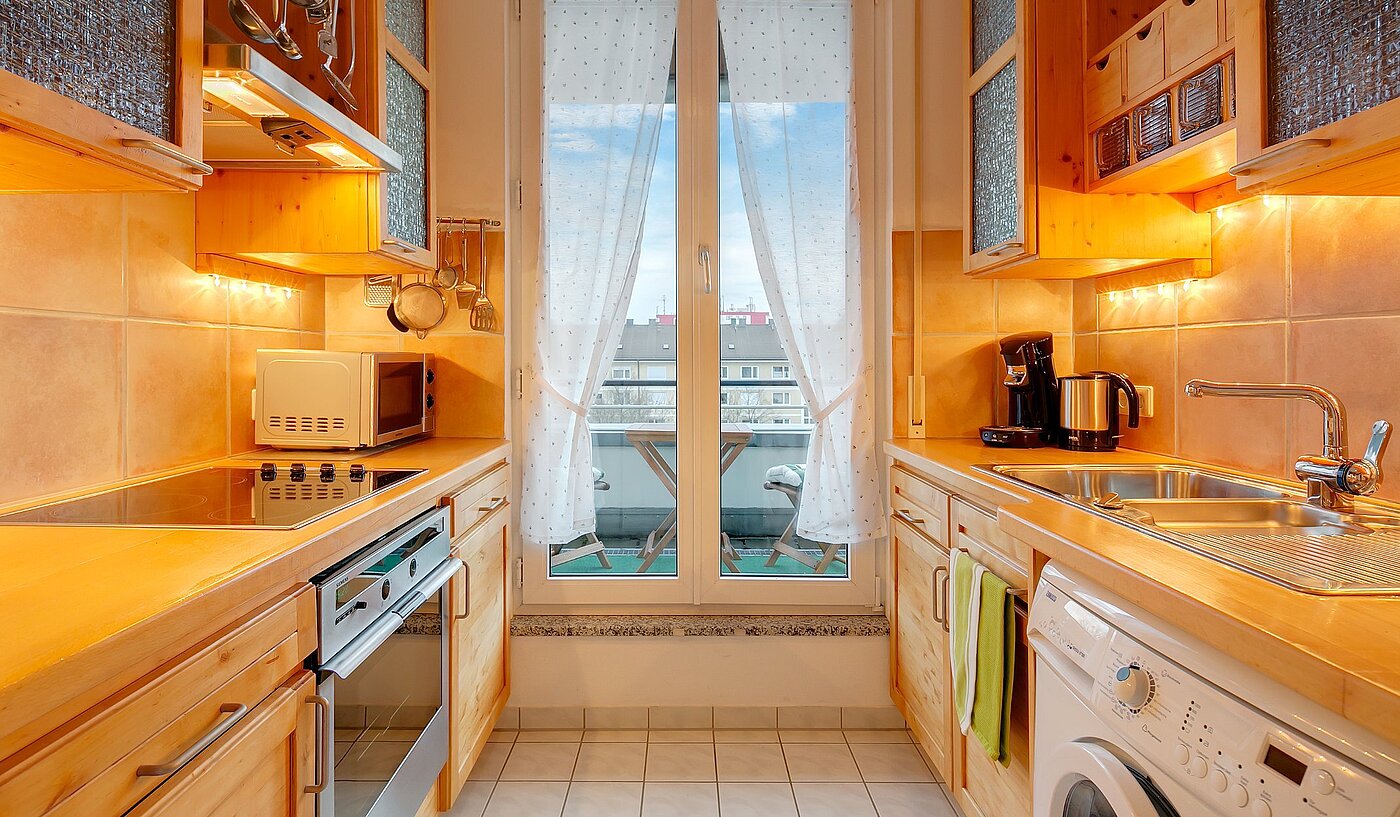 Etagenwohnung mit 2 Zimmern | München-Sendling-Westpark | 2102ML6 | Küche voll ausgestattet