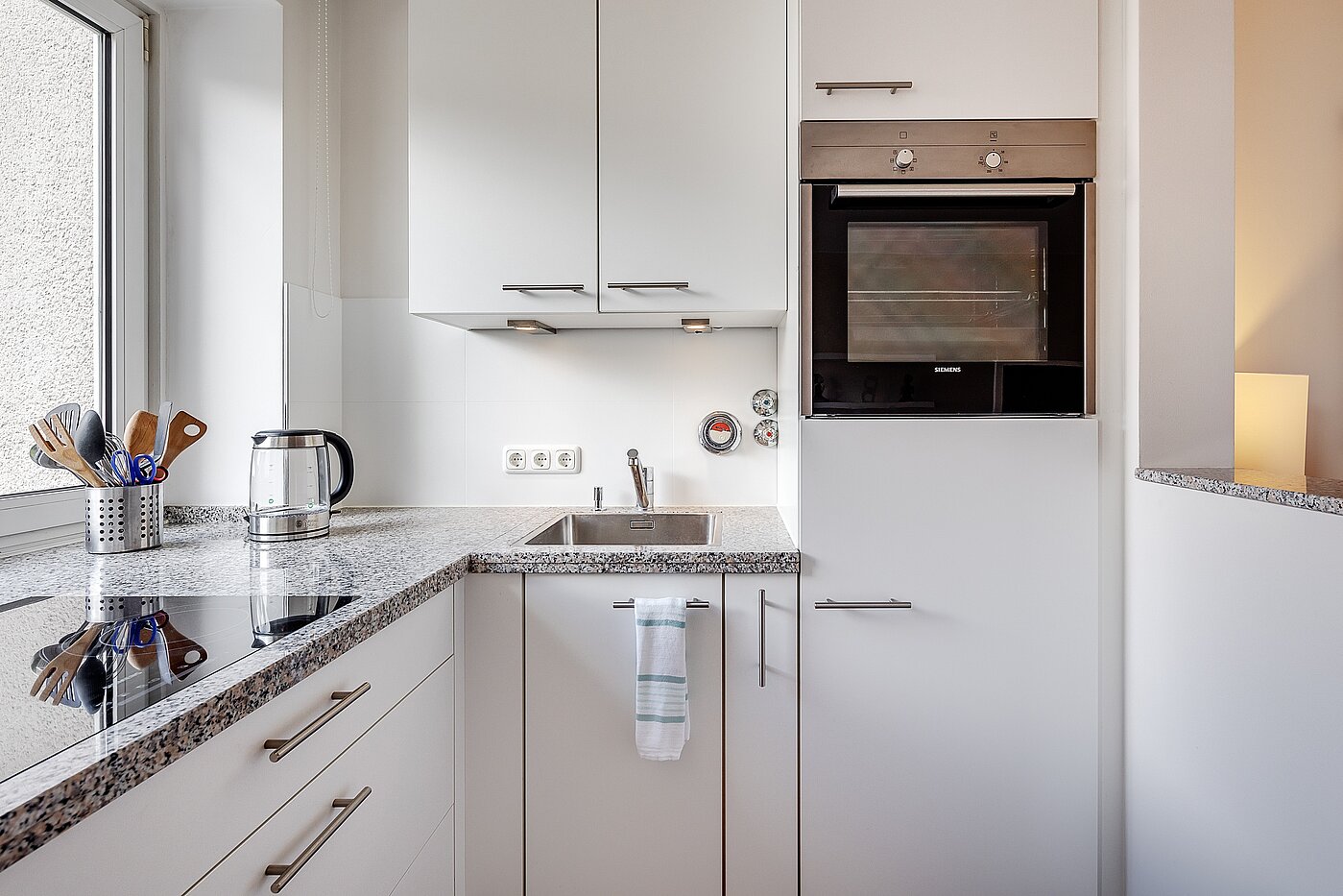 Etagenwohnung mit 1.5 Zimmern | München-Schwanthalerhöhe | 2211ML8 | Moderne Einbauküche