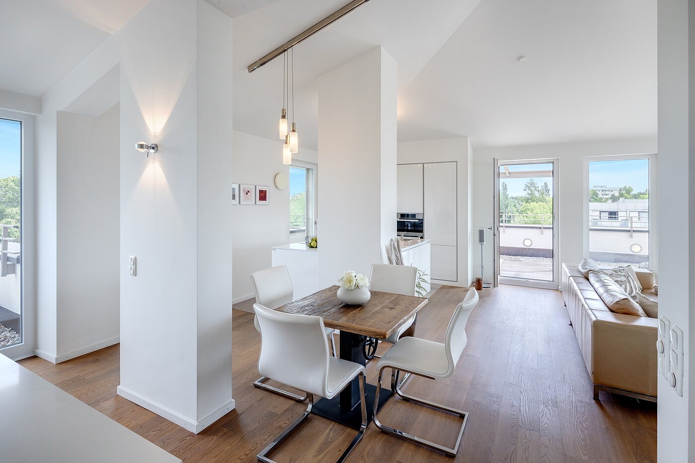 Penthouse mit 3.5 Zimmern | München-Oberföhring | 70237 | ...mit Essbereich