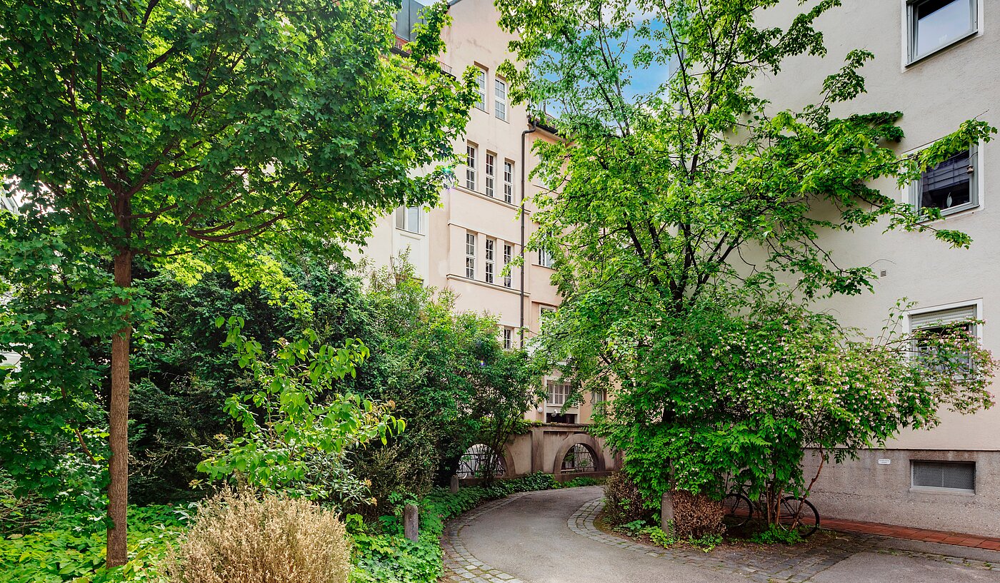 Etagenwohnung mit 2 Zimmern | München-Schwabing | 70130 | Begrünter Innenhof