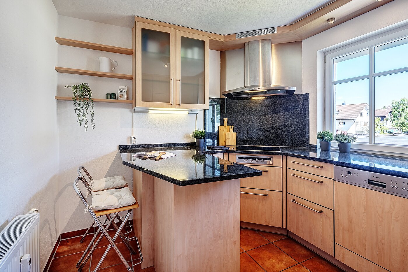 Etagenwohnung mit 3 Zimmern | München-Ramersdorf | 2206ML4 | Geräumige Küche mit Esstheke...