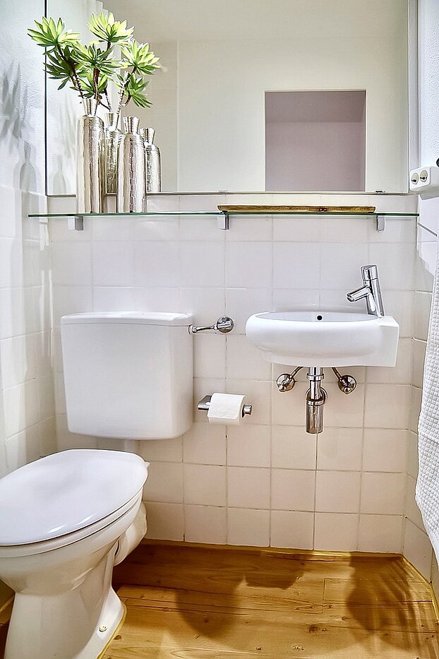 Etagenwohnung mit 1 Zimmer | München-Trudering | 2011ML4 | ...weiß gefliesten...