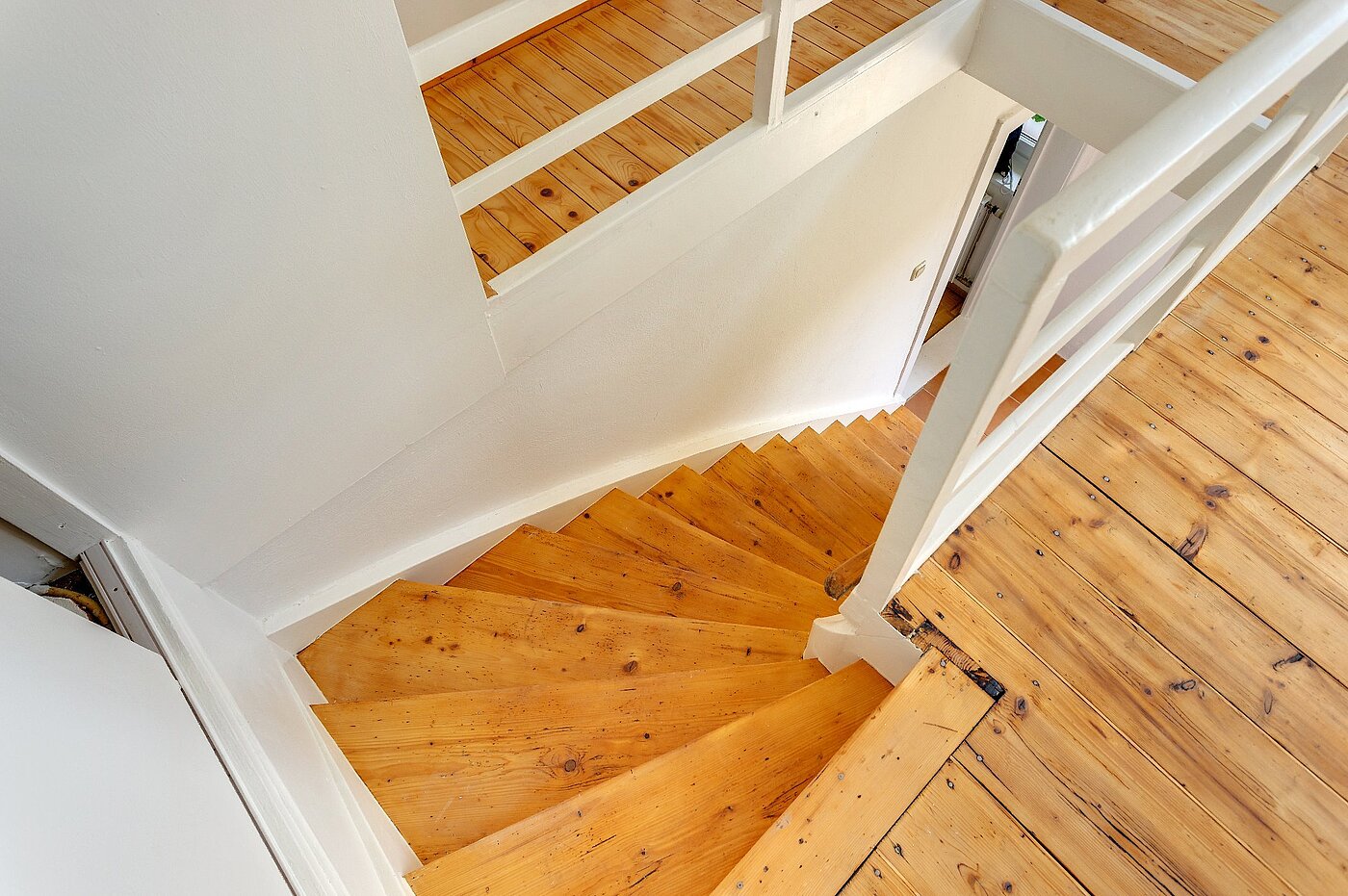 Bauernhaus mit 9 Zimmern | Hohenschäftlarn | 1805ML4 | Treppe Haus 1