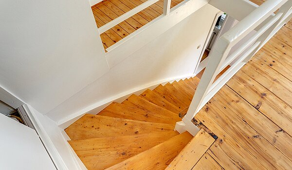 Bauernhaus mit 9 Zimmern | Hohenschäftlarn | 1805ML4 | Treppe Haus 1